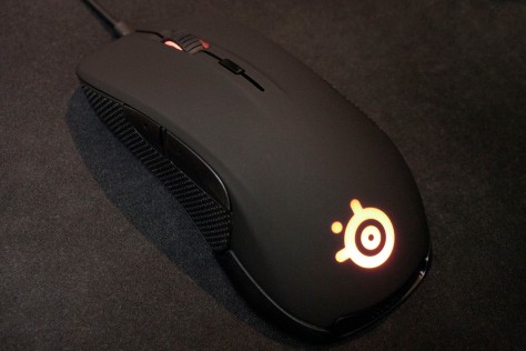 SteelSeries Rival Optical Mouse全体